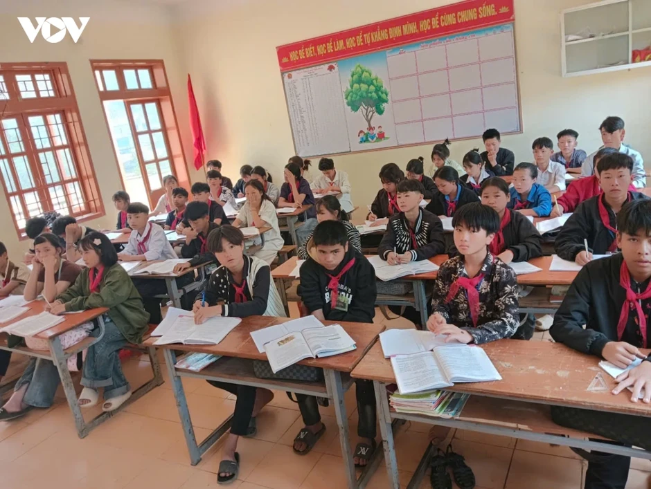 Hơn 18.700 thí sinh ở Sơn La thi tuyển vào lớp 10 trong hai ngày 1-2/6 Hơn 18.700 thí sinh ở Sơn La thi tuyển vào lớp 10 trong hai ngày 1-2/6