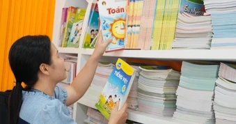 Hơn 26.000 học sinh còn thiếu sách giáo khoa