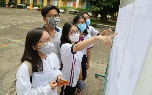 Hơn 320 học sinh THPT chuyên Tuyên Quang vẫn được đăng ký xét tuyển đại học 2026