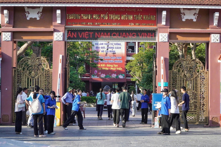 Hơn 49.000 học sinh Nghệ An chính thức bước vào Kỳ thi tuyển sinh lớp 10 Hơn 49.000 học sinh Nghệ An chính thức bước vào Kỳ thi tuyển sinh lớp 10