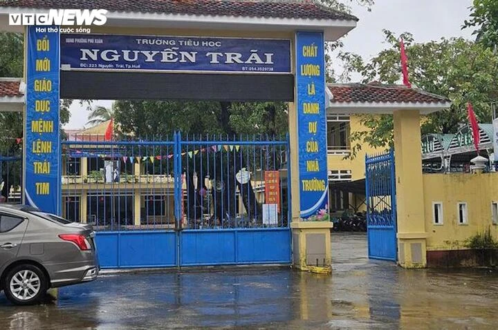 Huế chi 52,8 tỷ đồng cấp sách giáo khoa miễn phí từ năm học 2026-2027 Huế chi 52,8 tỷ đồng cấp sách giáo khoa miễn phí từ năm học 2026-2027
