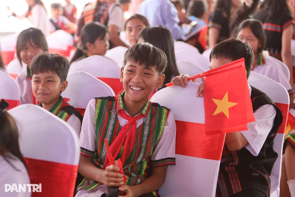 Huế xây dựng 5 trường nội trú liên cấp, 2 công trình sắp về đích Huế xây dựng 5 trường nội trú liên cấp, 2 công trình sắp về đích