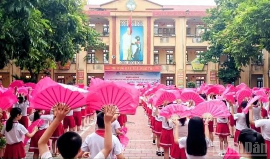 Hưng Yên: Hơn 252 nghìn học sinh cấp tiểu học đồng diễn múa hát sân trường Hưng Yên: Hơn 252 nghìn học sinh cấp tiểu học đồng diễn múa hát sân trường