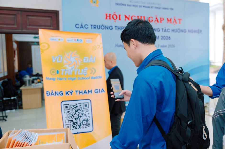 Hưng Yên phát động chương trình 'Vũ Đài Trí Tuệ' - nâng cao năng lực tiếng Anh cho thanh niên Hưng Yên phát động chương trình 'Vũ Đài Trí Tuệ' - nâng cao năng lực tiếng Anh cho thanh niên