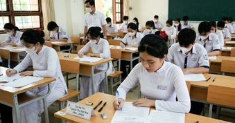 Hủy kết quả bài thi của thí sinh bị phản ánh dùng "phao" thi tốt nghiệp THPT