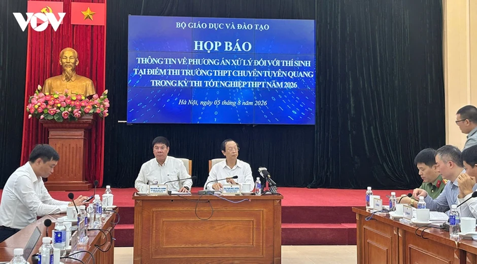 Hủy kết quả thi, tổ chức thi lại cho 328 thí sinh điểm thi THPT Chuyên Tuyên Quang Hủy kết quả thi, tổ chức thi lại cho 328 thí sinh điểm thi THPT Chuyên Tuyên Quang