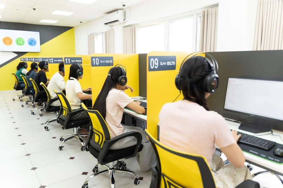 IELTS Mentor Huế chính thức khai trương Điểm thi IELTS được IDP công nhận IELTS Mentor Huế chính thức khai trương Điểm thi IELTS được IDP công nhận