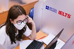 IELTS thêm tính năng thi Viết trên giấy từ tháng 10/2026