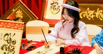 Khai bút đầu năm Bính Ngọ 2026 nên viết gì?