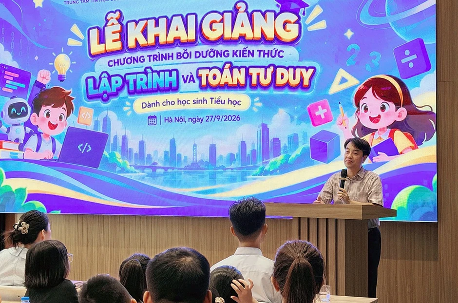 Khai giảng lớp lập trình và toán tư duy miễn phí cho học sinh tiểu học Khai giảng lớp lập trình và toán tư duy miễn phí cho học sinh tiểu học