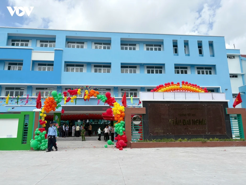 Khánh thành trường tiểu học trên nền nghĩa trang cũ ở TP.HCM Khánh thành trường tiểu học trên nền nghĩa trang cũ ở TP.HCM
