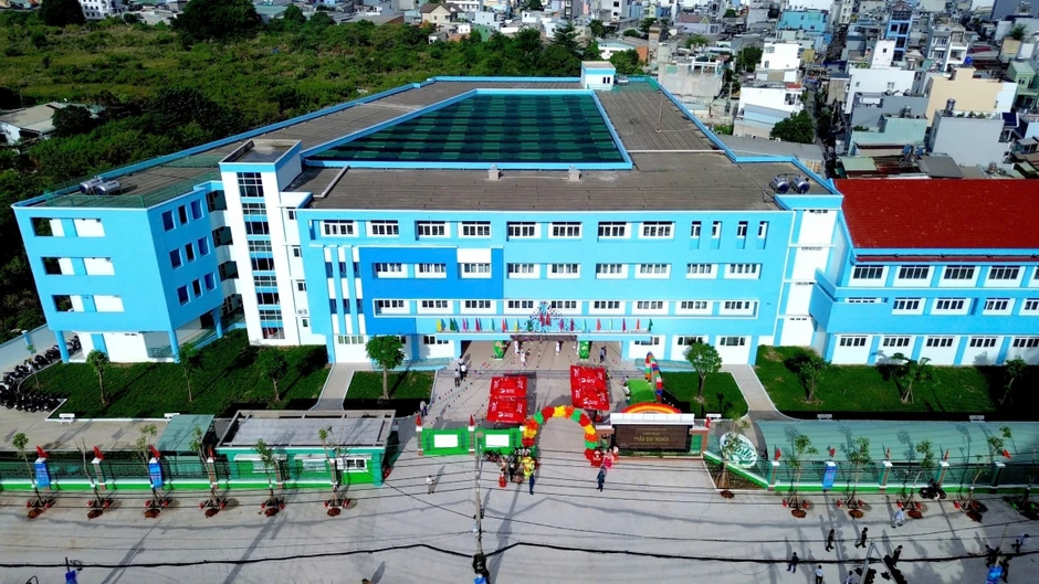 Khánh thành trường tiểu học trên nền nghĩa trang cũ ở TP.HCM Khánh thành trường tiểu học trên nền nghĩa trang cũ ở TP.HCM
