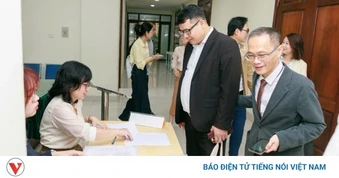 Khi AI bước vào lớp học tiếng Việt
