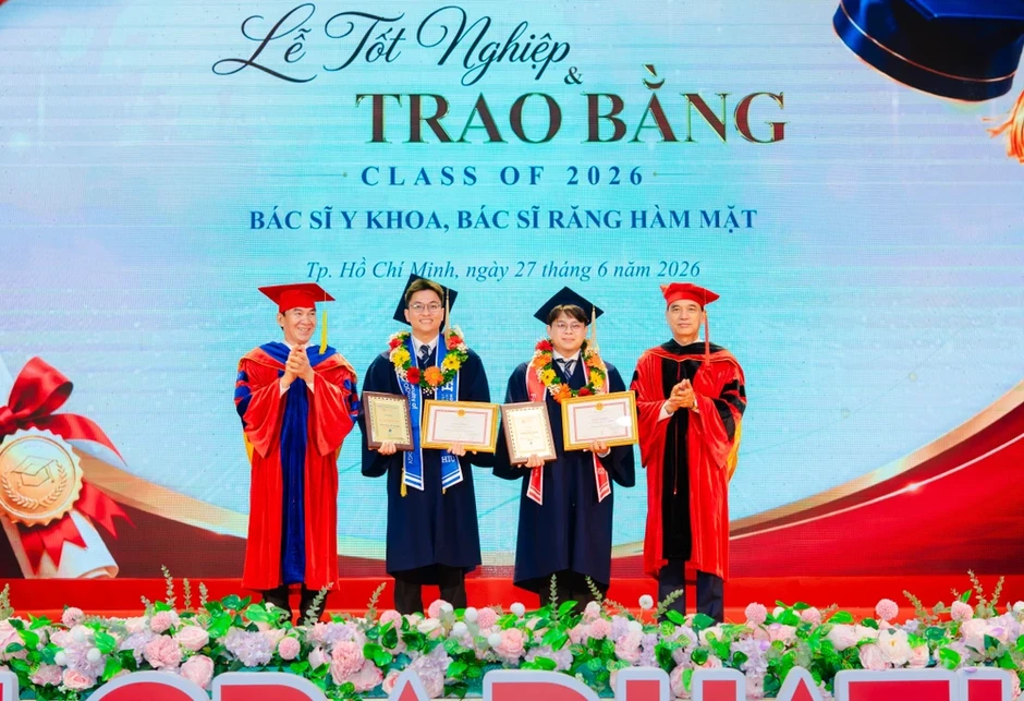Khóa Bác sĩ Y khoa đầu tiên của Trường ĐH Quốc tế Hồng Bàng tốt nghiệp Khóa Bác sĩ Y khoa đầu tiên của Trường ĐH Quốc tế Hồng Bàng tốt nghiệp
