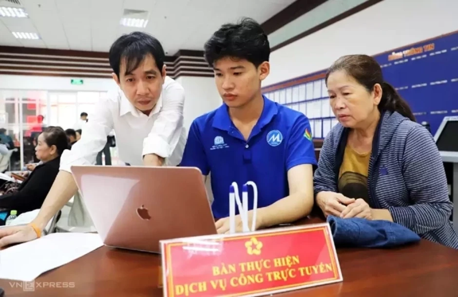 Khoảng 1% cán bộ TP HCM là tiến sĩ