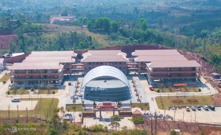 Khởi công thêm 121 trường nội trú ở biên giới Khởi công thêm 121 trường nội trú ở biên giới