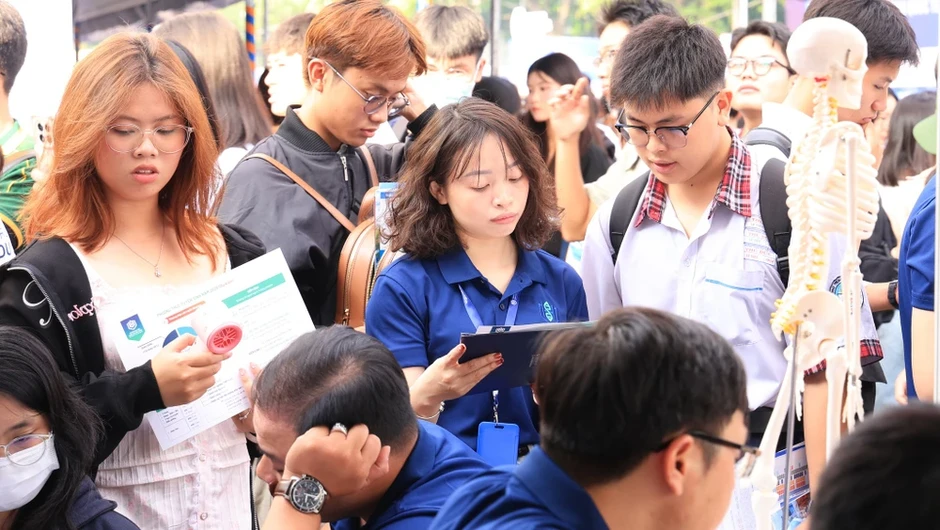 Khối đại học y dược ở TP.HCM: Giảm phương thức tuyển sinh, tăng mạnh học phí Khối đại học y dược ở TP.HCM: Giảm phương thức tuyển sinh, tăng mạnh học phí