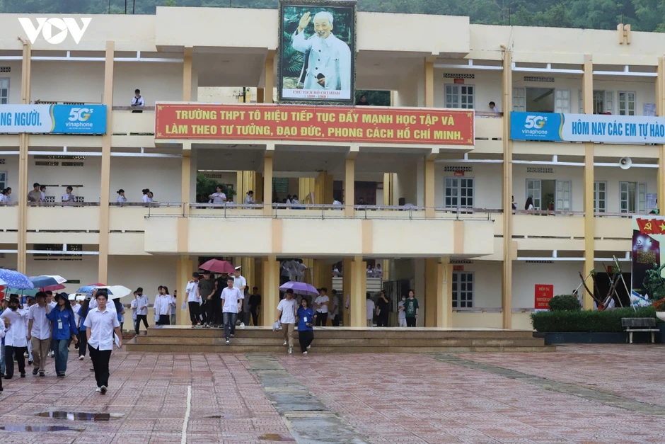 Không có dấu hiệu bất thường về điểm thi tốt nghiệp THPT 2026 tại Sơn La Không có dấu hiệu bất thường về điểm thi tốt nghiệp THPT 2026 tại Sơn La