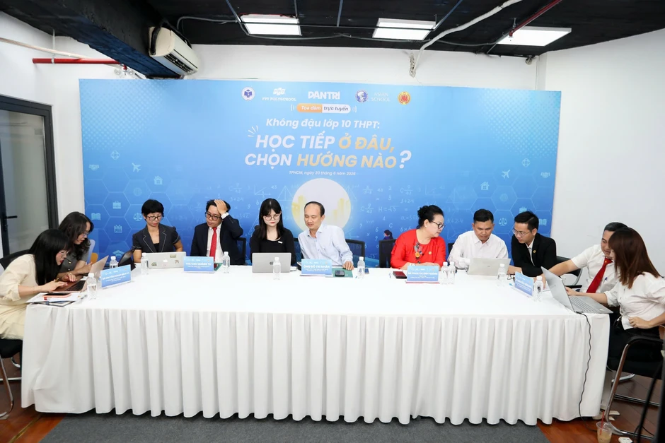 Không đậu lớp 10 công lập: Thanh xuân vẫn rực rỡ! Không đậu lớp 10 công lập: Thanh xuân vẫn rực rỡ!