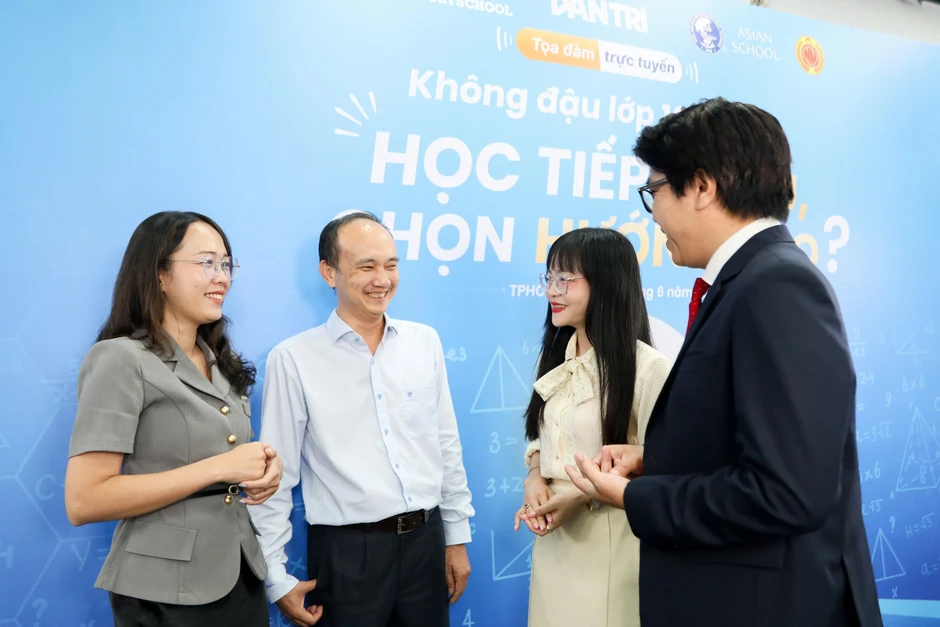 Không đậu lớp 10 công lập: Thanh xuân vẫn rực rỡ! Không đậu lớp 10 công lập: Thanh xuân vẫn rực rỡ!