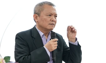 'Không ở đâu cho sinh viên học 6 năm ngành Y ra làm bác sĩ ngay'