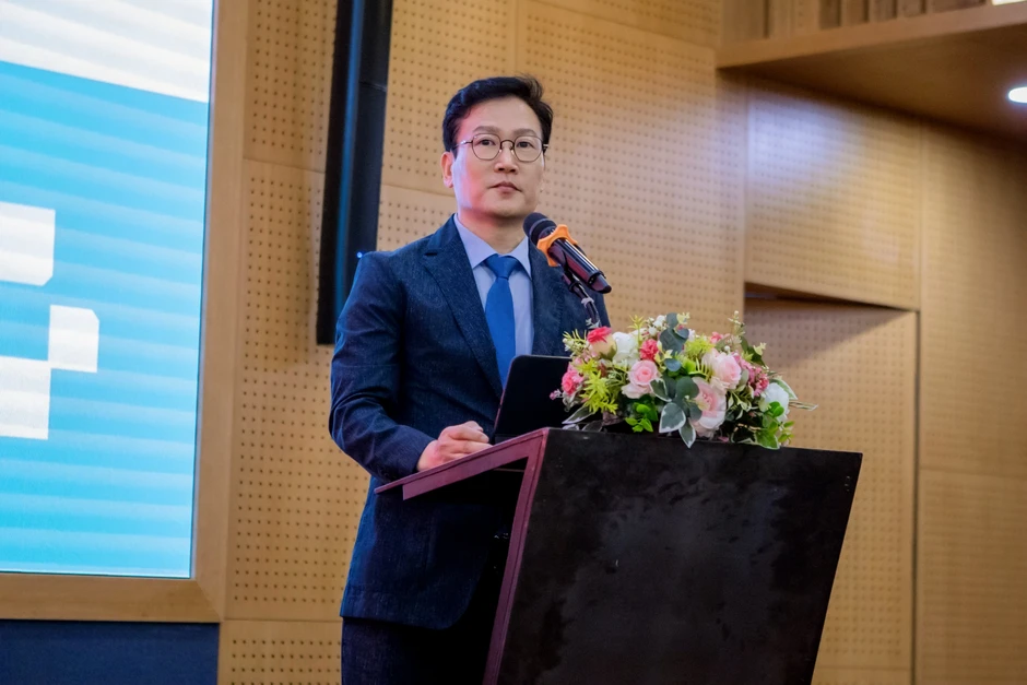 KNU Vietnam tổ chức hội thảo về phát triển nguồn nhân lực KNU Vietnam tổ chức hội thảo về phát triển nguồn nhân lực