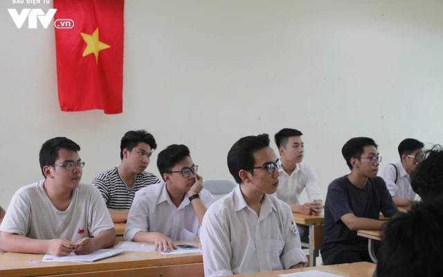 Kỳ thi tốt nghiệp THPT 2026: Siết quy chế, tăng ứng dụng công nghệ Kỳ thi tốt nghiệp THPT 2026: Siết quy chế, tăng ứng dụng công nghệ