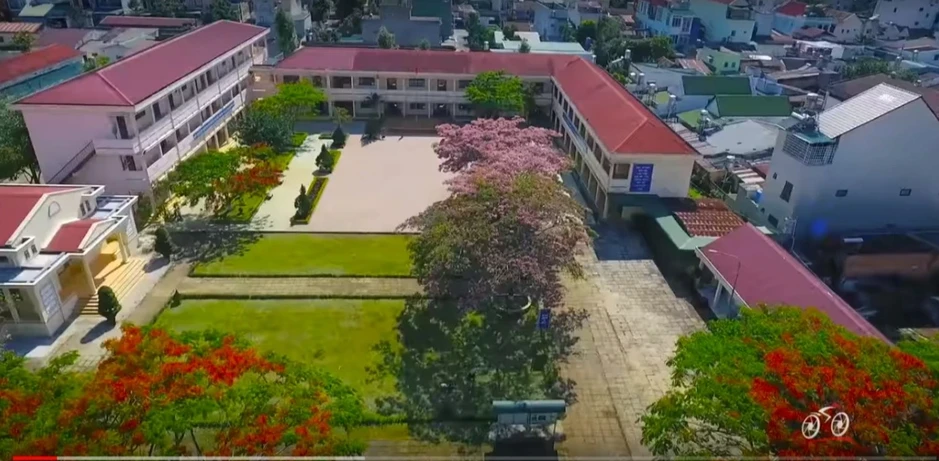 Lâm Đồng giảm áp lực tuyển sinh lớp 10: Xét tuyển vào trường THPT không chuyên Lâm Đồng giảm áp lực tuyển sinh lớp 10: Xét tuyển vào trường THPT không chuyên