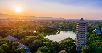 Lần đầu một đại học Trung Quốc đứng top 6 thế giới về Toán học