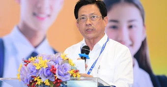 Lần đầu tiên thi tốt nghiệp THPT với số thí sinh 'khủng', TP.HCM yêu cầu gì?