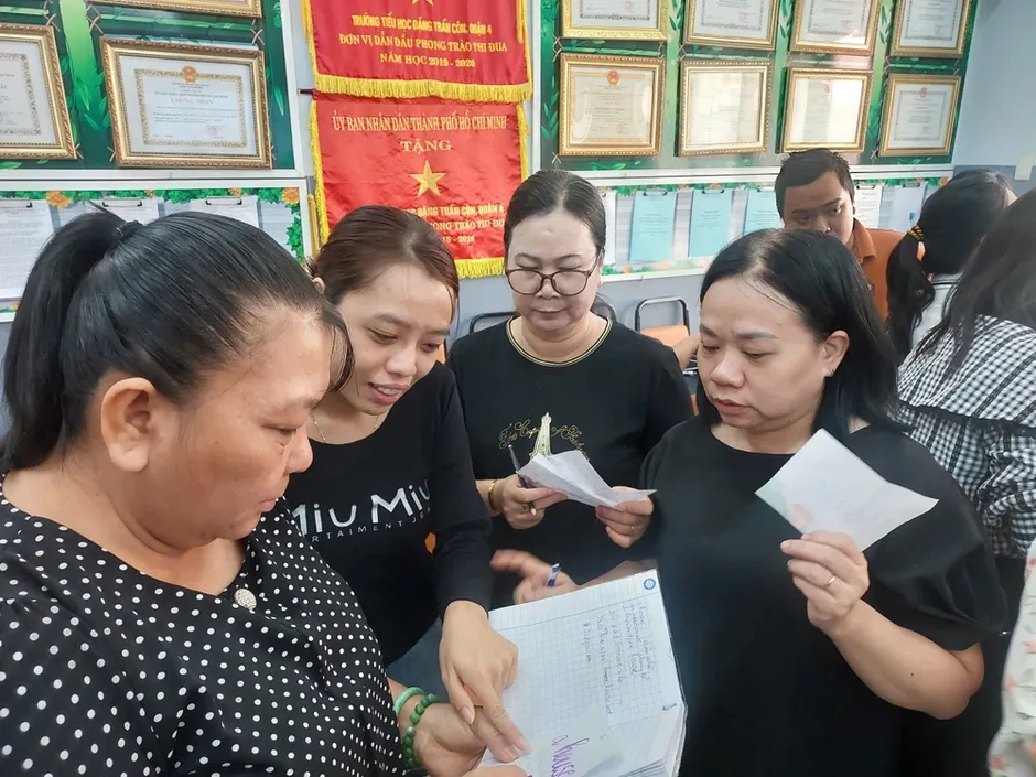 Lần đầu tiên trường học tổ chức câu lạc bộ tiếng Anh dành riêng cho giáo viên Lần đầu tiên trường học tổ chức câu lạc bộ tiếng Anh dành riêng cho giáo viên