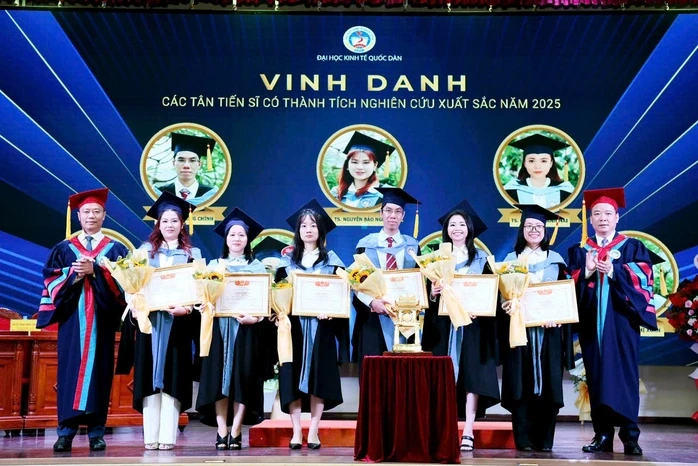 Lấp khoảng trống chất lượng đào tạo tiến sĩ Lấp khoảng trống chất lượng đào tạo tiến sĩ