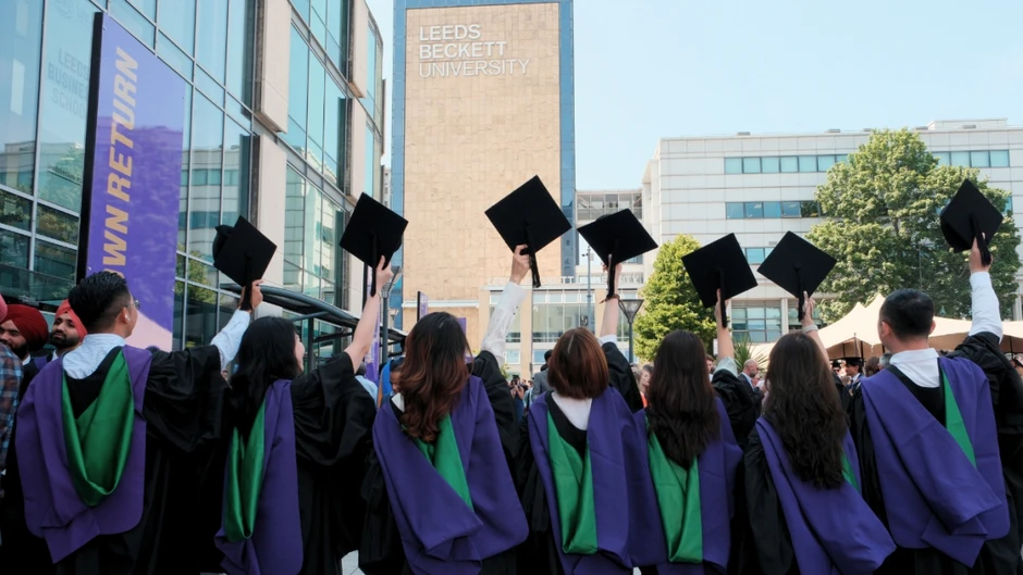 Leeds Beckett MBA: MBA chuẩn Anh Quốc, học tại Việt Nam, nhận bằng tại Anh