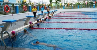 Liên tiếp học sinh chết đuối thương tâm ở hồ bơi: Khẩn cấp siết an toàn