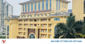 Livestream chửi thề khi thực tập ở bệnh viện, nữ sinh Y khoa bị đình chỉ học 1 năm