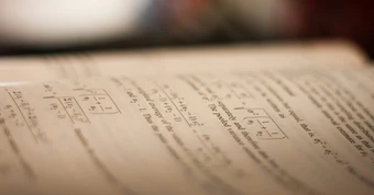 Lộ đề thi Toán quốc tế tại một số nước, học sinh Việt Nam phải thi lại