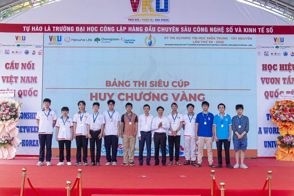 Lộ diện nhà vô địch Olympic Tin học miền Trung - Tây Nguyên 2026 Lộ diện nhà vô địch Olympic Tin học miền Trung - Tây Nguyên 2026