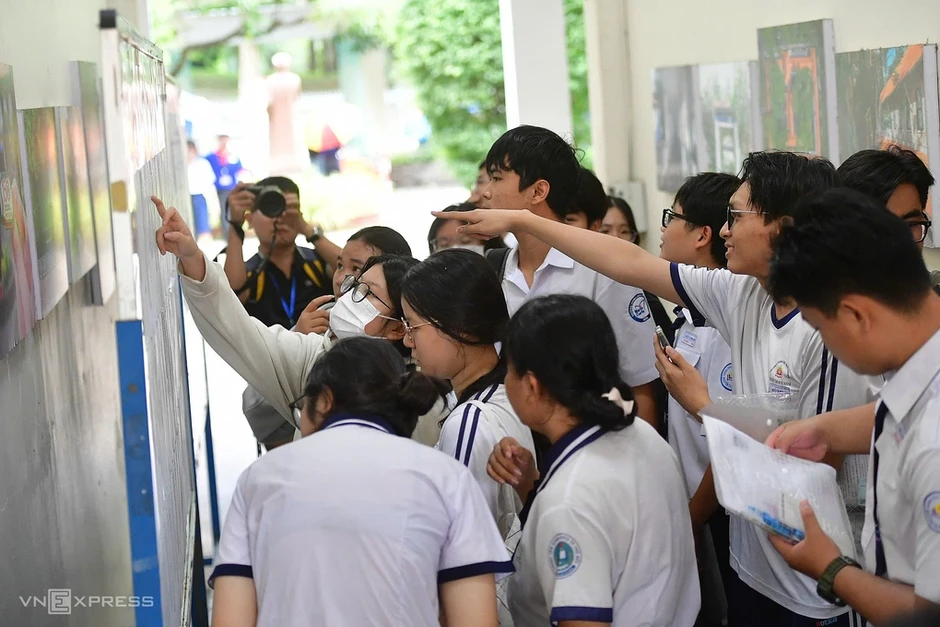 Loạt đại học phía Nam tuyển bổ sung từ 15/30 điểm Loạt đại học phía Nam tuyển bổ sung từ 15/30 điểm