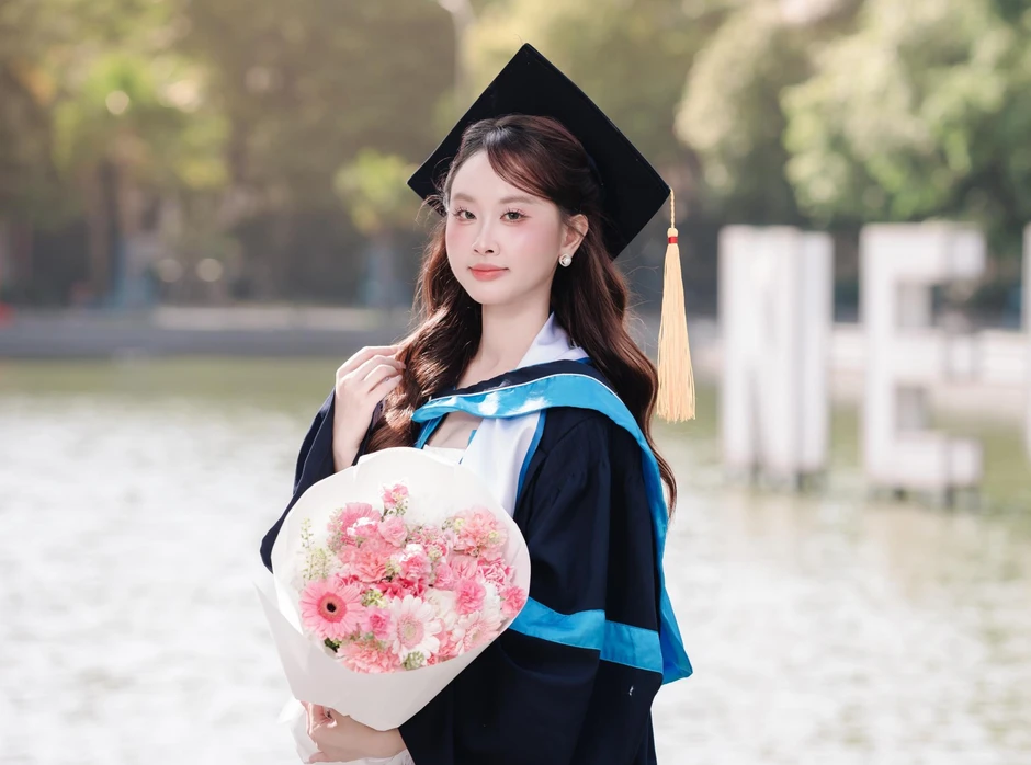 Loạt sinh viên tốt nghiệp sớm với điểm tuyệt đối tại Đại học Kinh tế Quốc dân