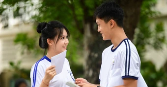 Lời chúc 8/3 cho các bạn nữ trong lớp hay, hài hước năm 2026