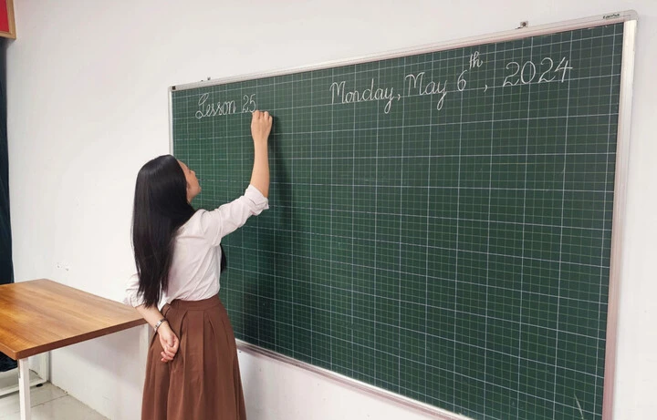 Lớp học tiếng Anh đặc biệt giữa Hà Nội Lớp học tiếng Anh đặc biệt giữa Hà Nội
