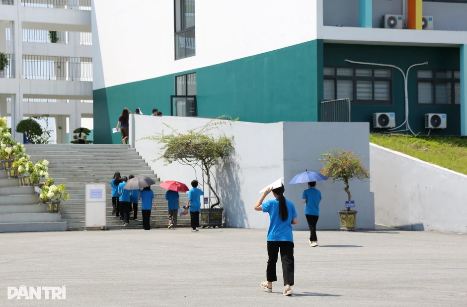 Lý do 3 thí sinh ở Tuyên Quang chưa đến làm thủ tục thi lần 2 Lý do 3 thí sinh ở Tuyên Quang chưa đến làm thủ tục thi lần 2
