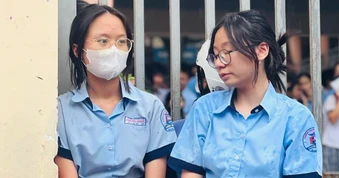 Lý do kỳ thi lớp 10 ở TPHCM luôn "nóng", hơn 50.000 học sinh phải rẽ hướng