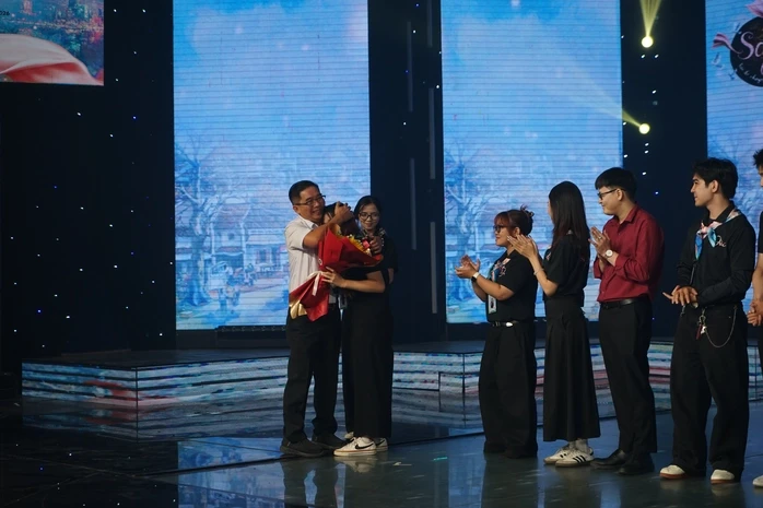 Mãn nhãn chương trình biểu diễn dự án tốt nghiệp của sinh viên Mãn nhãn chương trình biểu diễn dự án tốt nghiệp của sinh viên