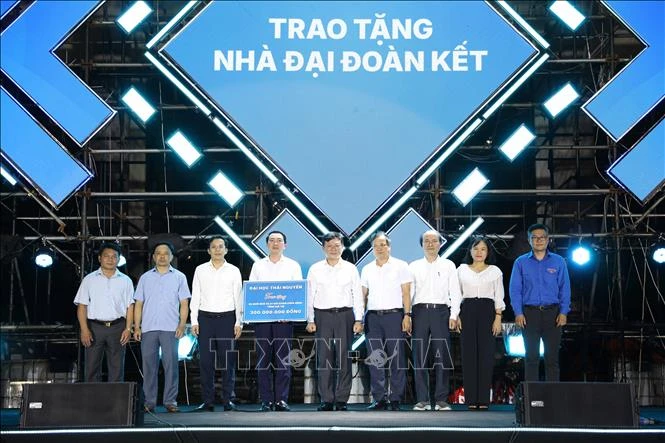 Màu áo xanh tình nguyện với nhiều hoạt động ý nghĩa