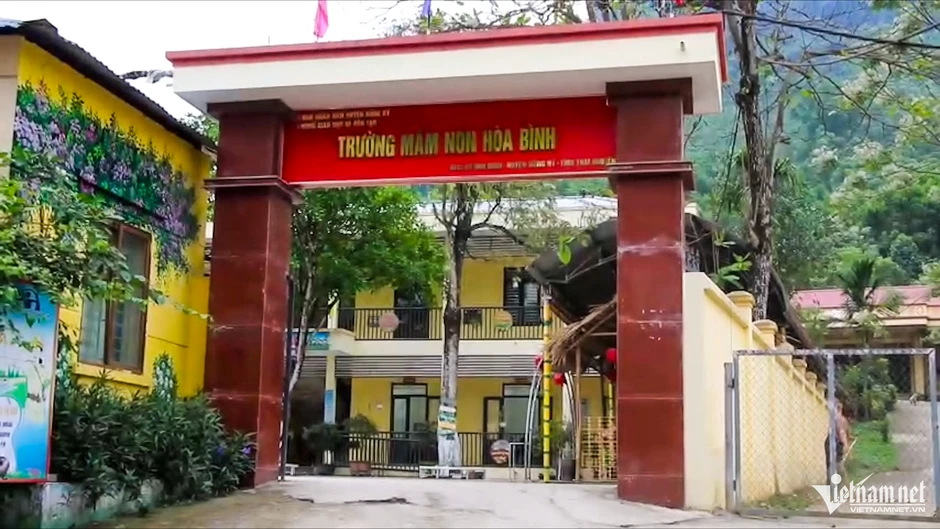 Mẫu thịt tại trường mầm non dương tính với dịch tả lợn, tạm đình chỉ hiệu trưởng Mẫu thịt tại trường mầm non dương tính với dịch tả lợn, tạm đình chỉ hiệu trưởng