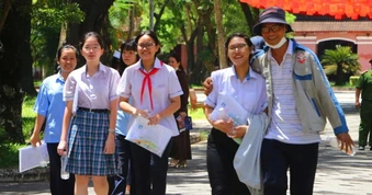 Miễn phí sách giáo khoa cho tất cả học sinh từ năm học 2026-2027