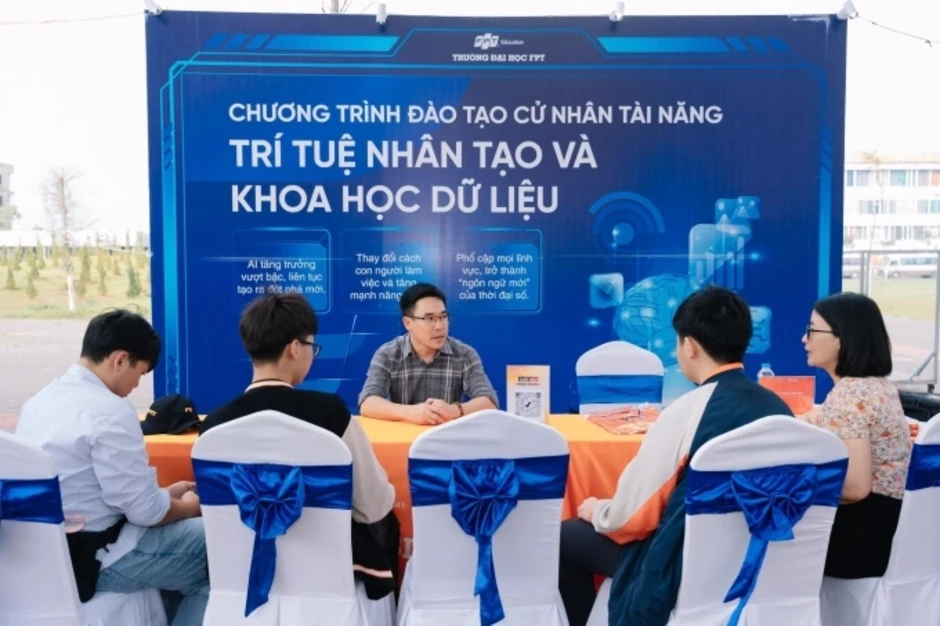 Mô hình đào tạo khoa học máy tính 'thực chiến' của FPTU Mô hình đào tạo khoa học máy tính 'thực chiến' của FPTU