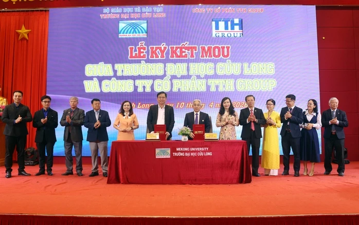Mô hình đào tạo theo "đặt hàng" tại Trường Đại học Cửu Long Mô hình đào tạo theo "đặt hàng" tại Trường Đại học Cửu Long