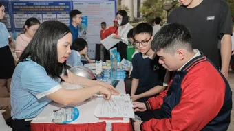 Mở lối lựa chọn sau phổ thông - Kỳ 2: Một ngày hội, nhiều tín hiệu mới